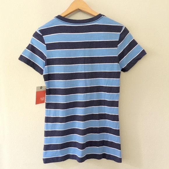 Nike Women's V-Neck Blue Stripe Cotton Shirt Small - Picture 3 of 4